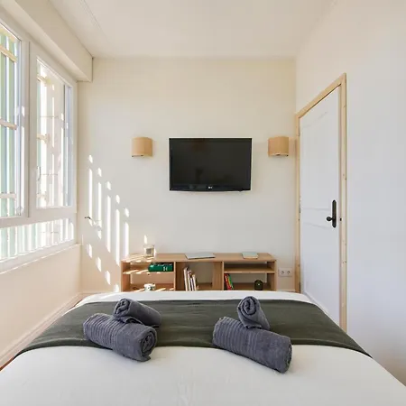 Bright In Saldanha Daire *